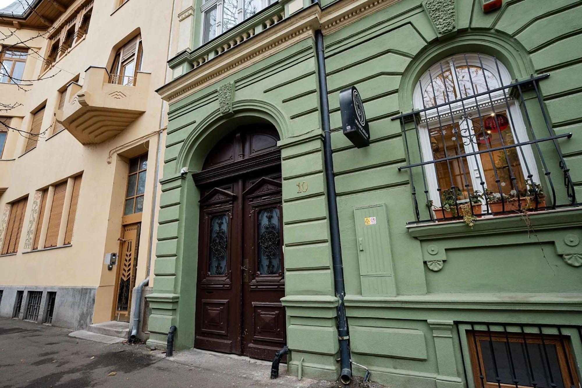 Victoria Apartment 1901 Орадеа Екстериор снимка