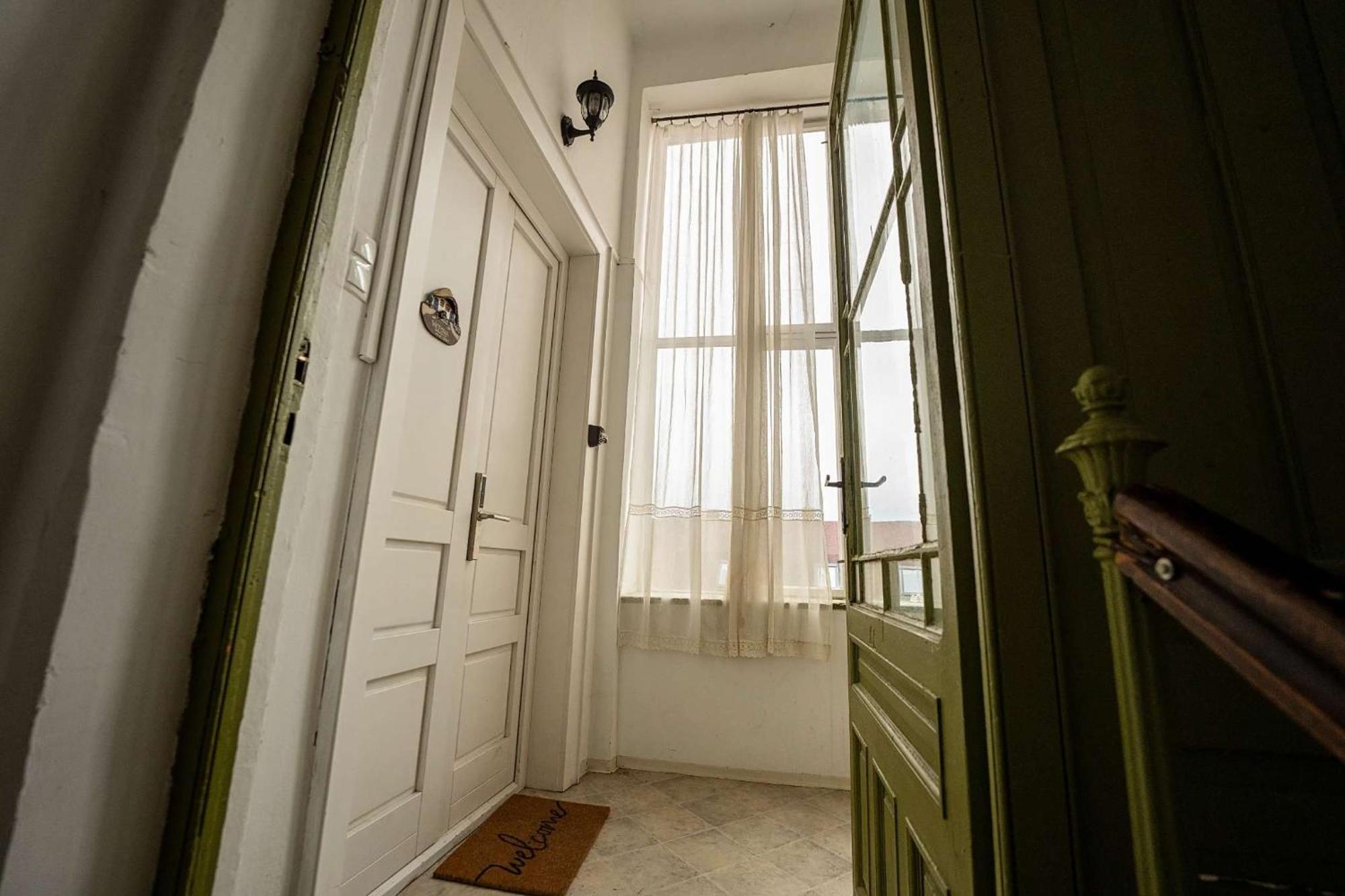 Victoria Apartment 1901 Орадеа Екстериор снимка